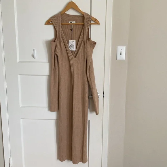 NWT Lita by Ciara Cold Shoulder Merino Wool Midi Knit Sweater in Doe - Picture 2 of 9